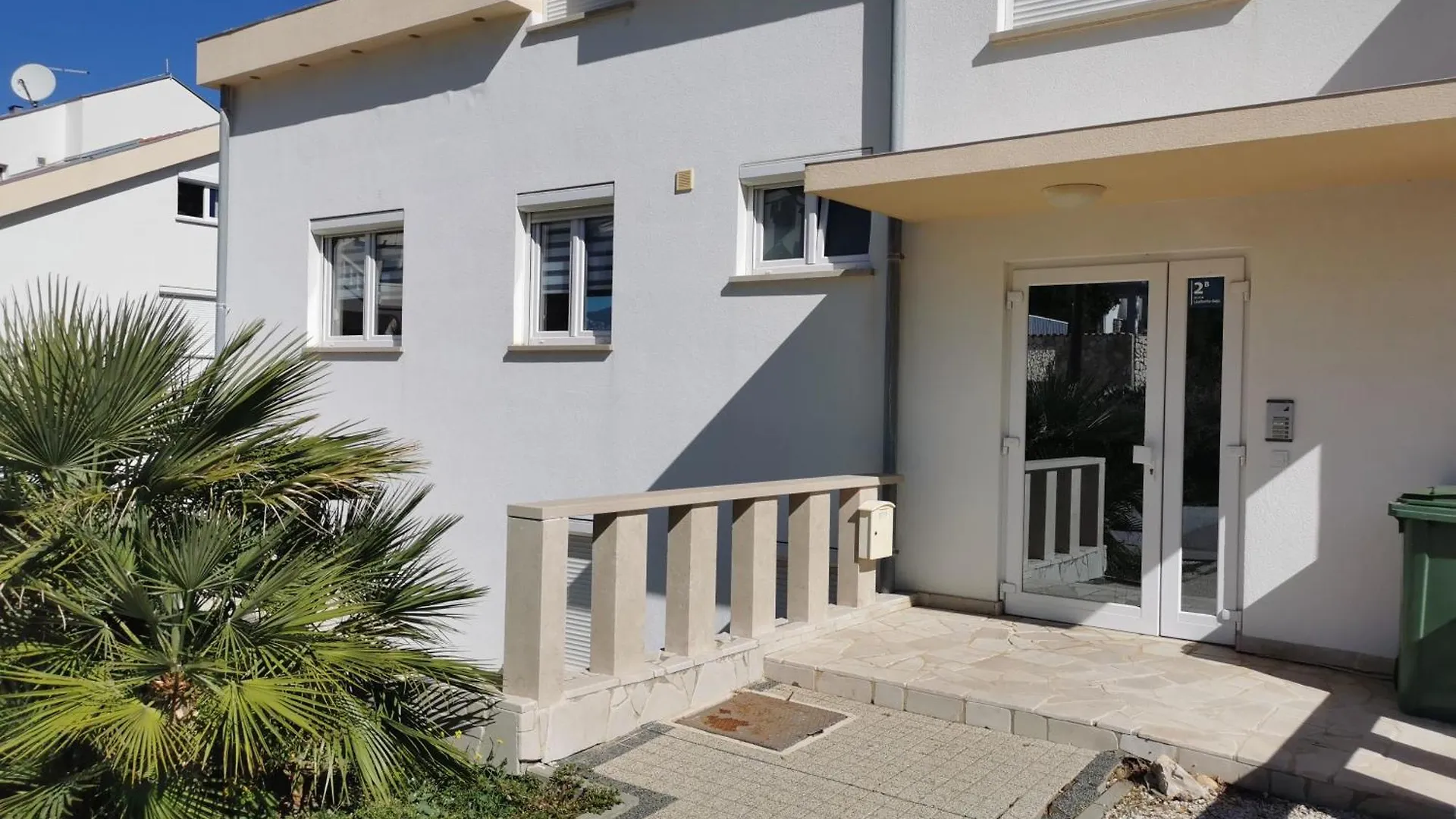 Mirano Apartment